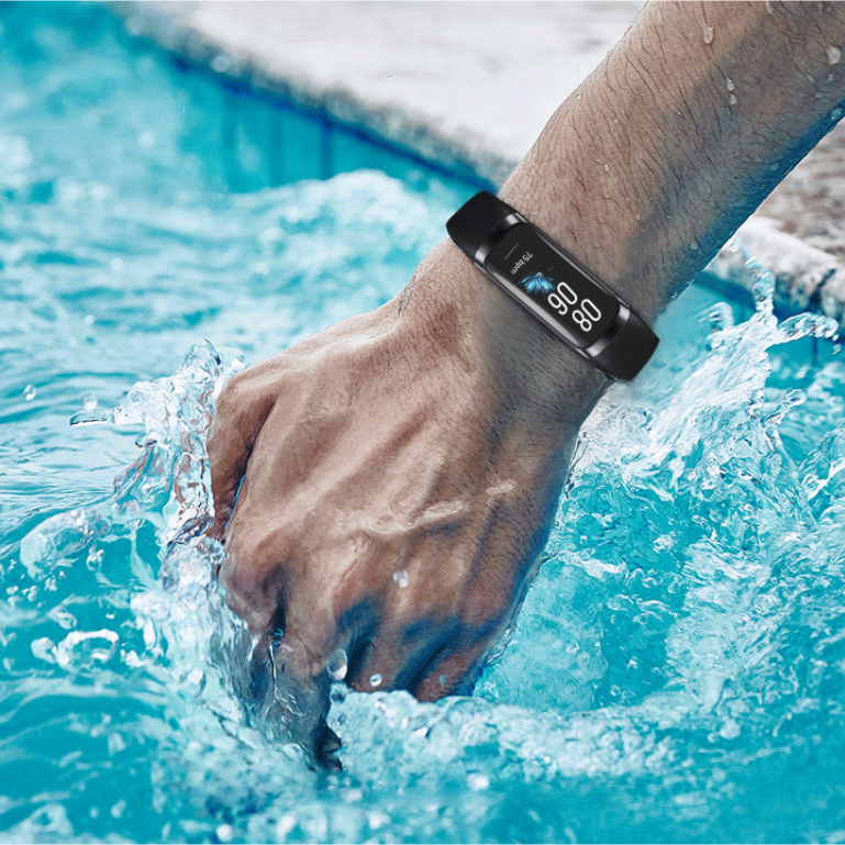 C60 Smart Watch with HD Display and Waterproof Design